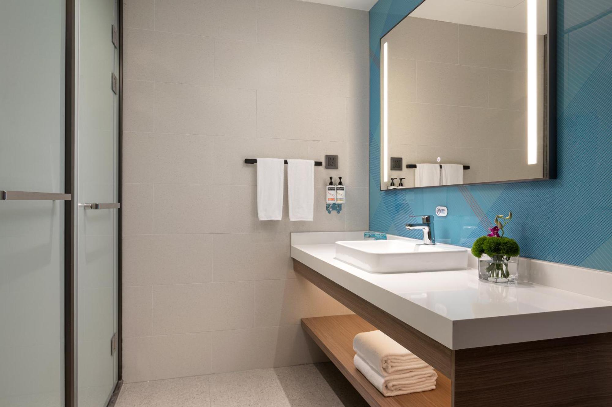 Holiday Inn Express Changfeng Park Sanghaj Kültér fotó
